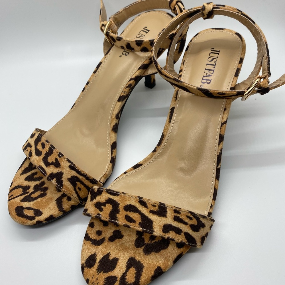 Just Fab “Trinsey” Sandals
